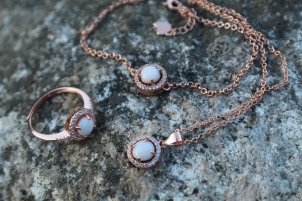 Sweet Pea Bracelet - Image 2